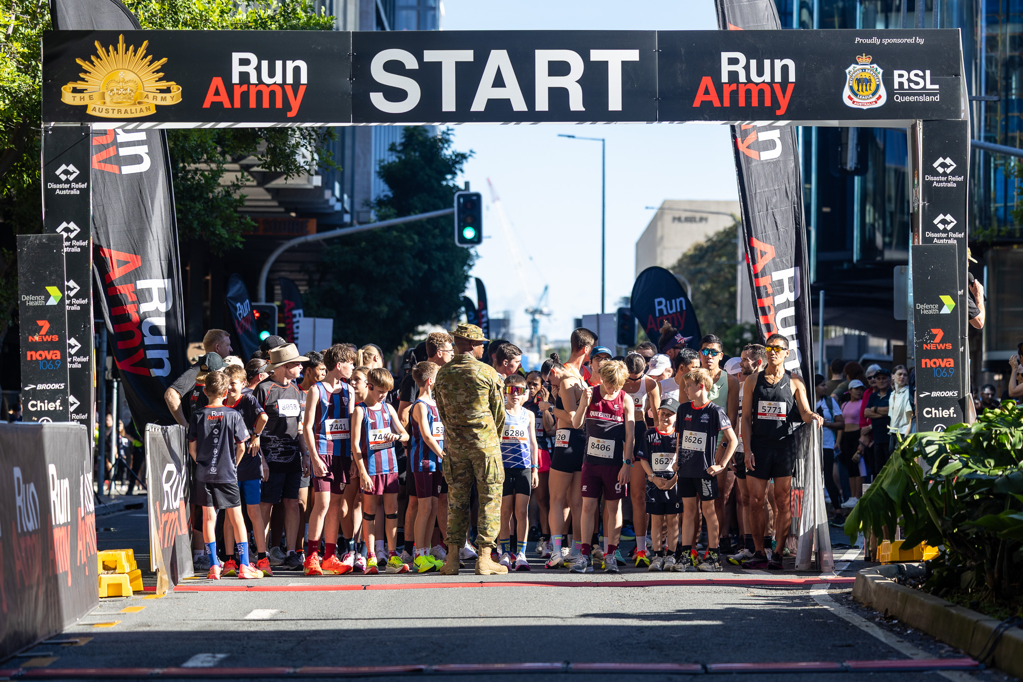 Run Army start line with personnel and runners